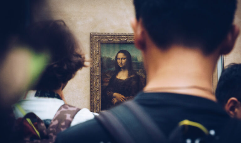 Admiring the Mona Lisa