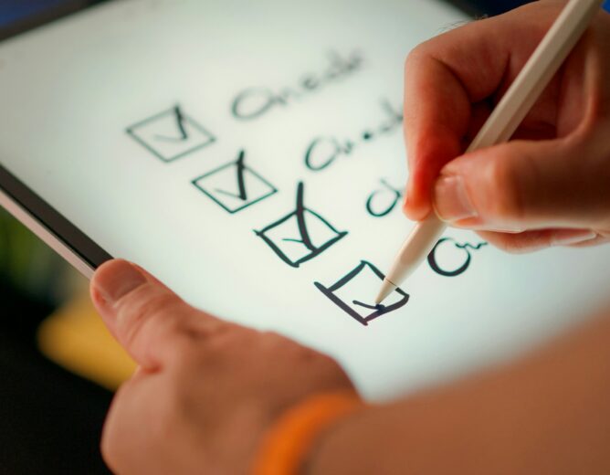 Sondage sur les heures de correction aux contrats d’auxiliaires d’enseignement